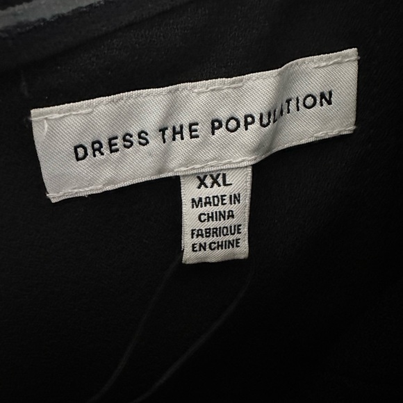 Very flattering beautiful dress for any occasion. Great for holiday season - Picture 6 of 8